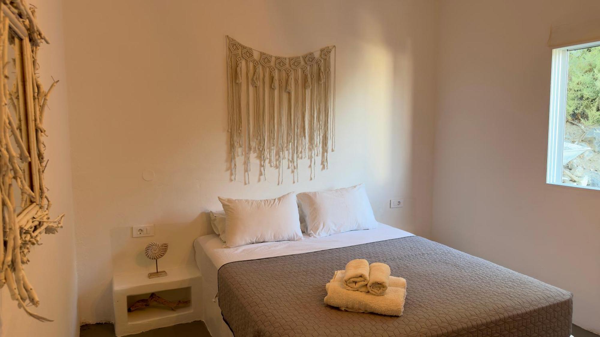 Отель Prickly Pear House Plaka  Экстерьер фото